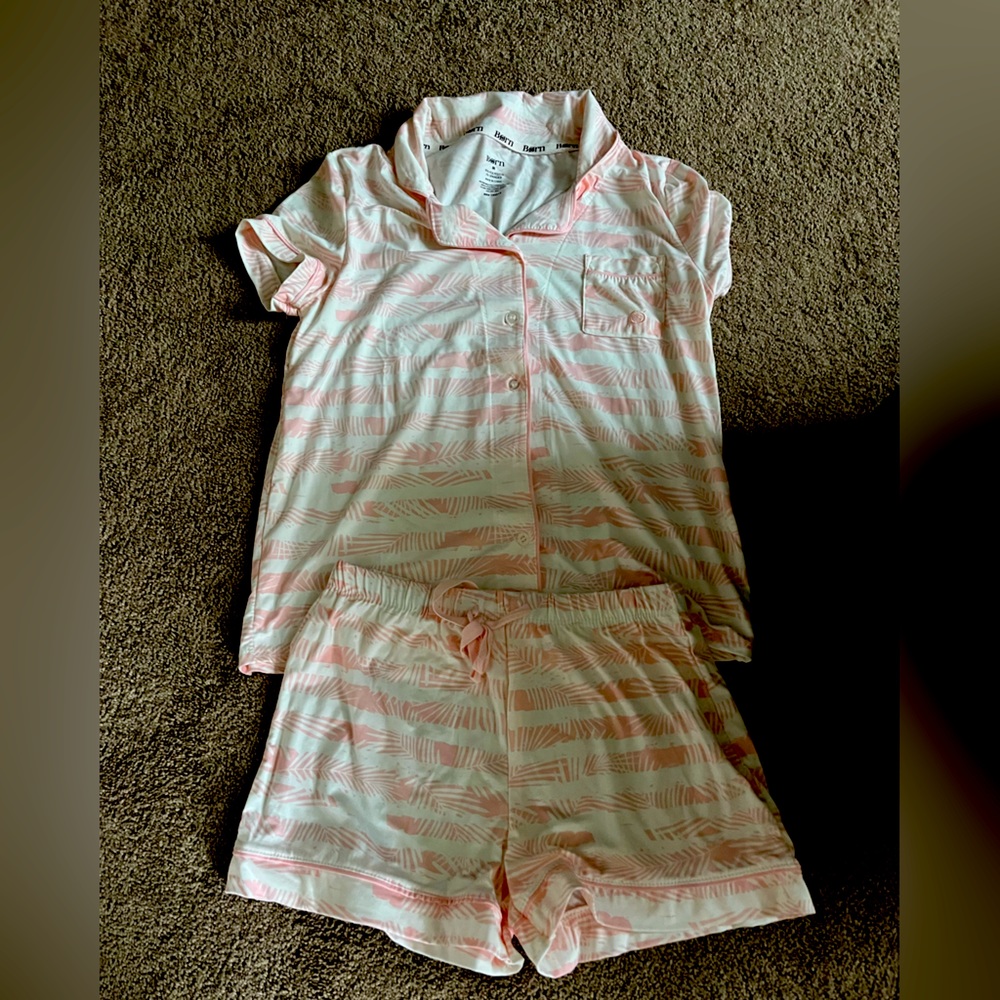 Size medium women’s pajamas